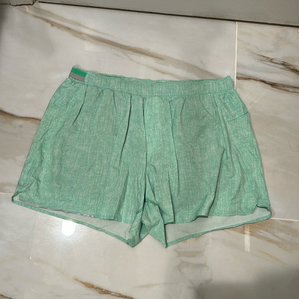 RARE Surge Colorway and Style Men’s Lululemon Green Shorts 5” Size XL